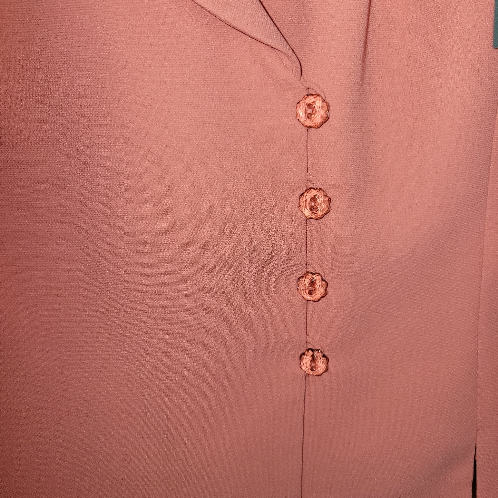 Le Suit 2 pc set Suit 14P Petite "Peach Me" Looks More Pink - Picture 4 of 11